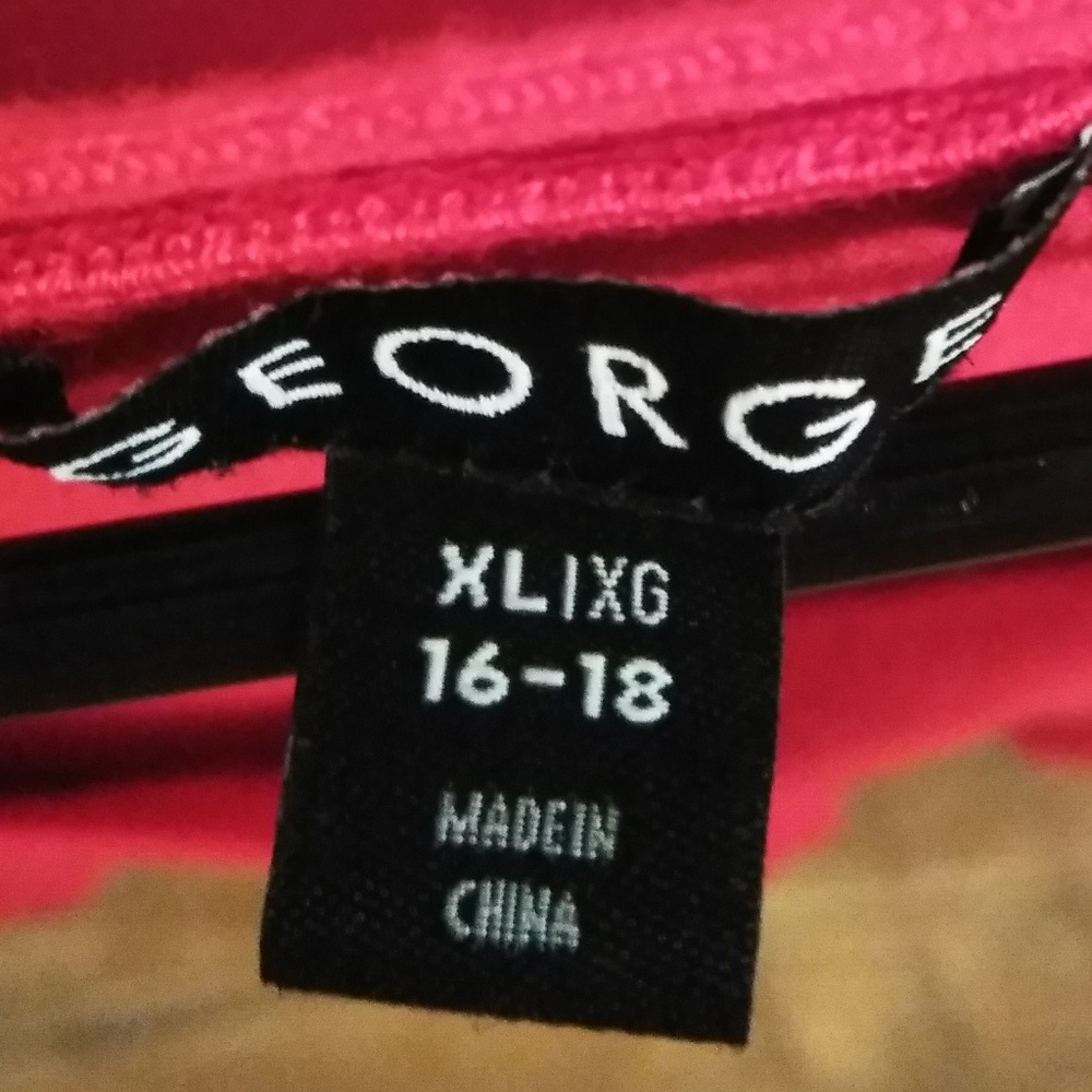 Red Target Cardigan - Picture 3 of 3